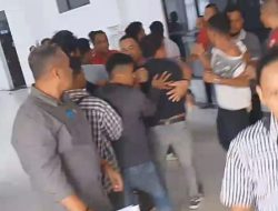 Aksi di Dinas Perkebunan Dan Holtikultura Sultra Berakhir Ricuh: Demonstran Alami Memar